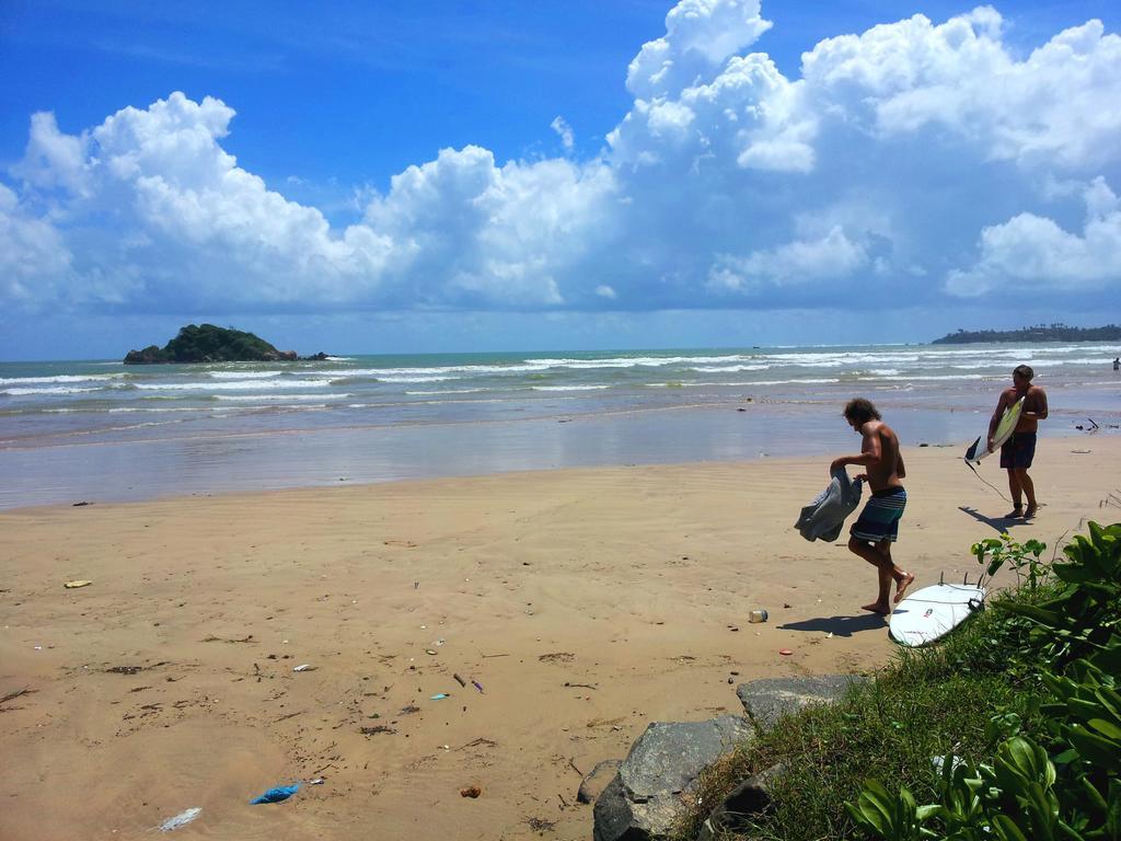 Ceylon Surf Guest And Restaurant Bed & Breakfast Weligama Exterior photo