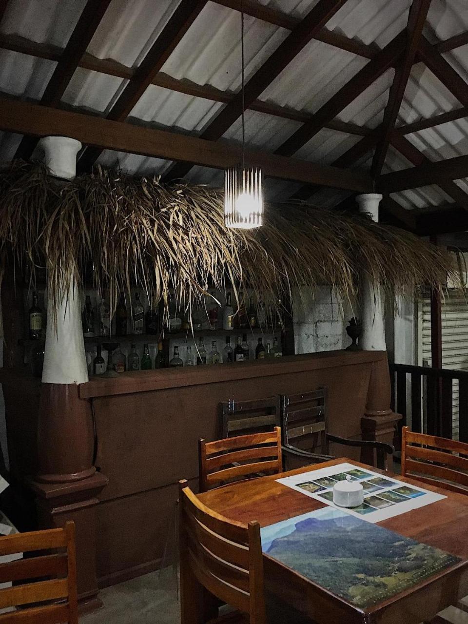Ceylon Surf Guest And Restaurant Bed & Breakfast Weligama Exterior photo